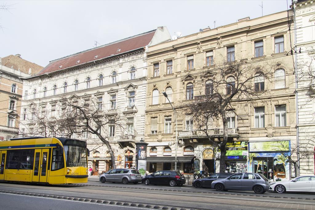 Authentic Grand Boulevard Budapest Extérieur photo